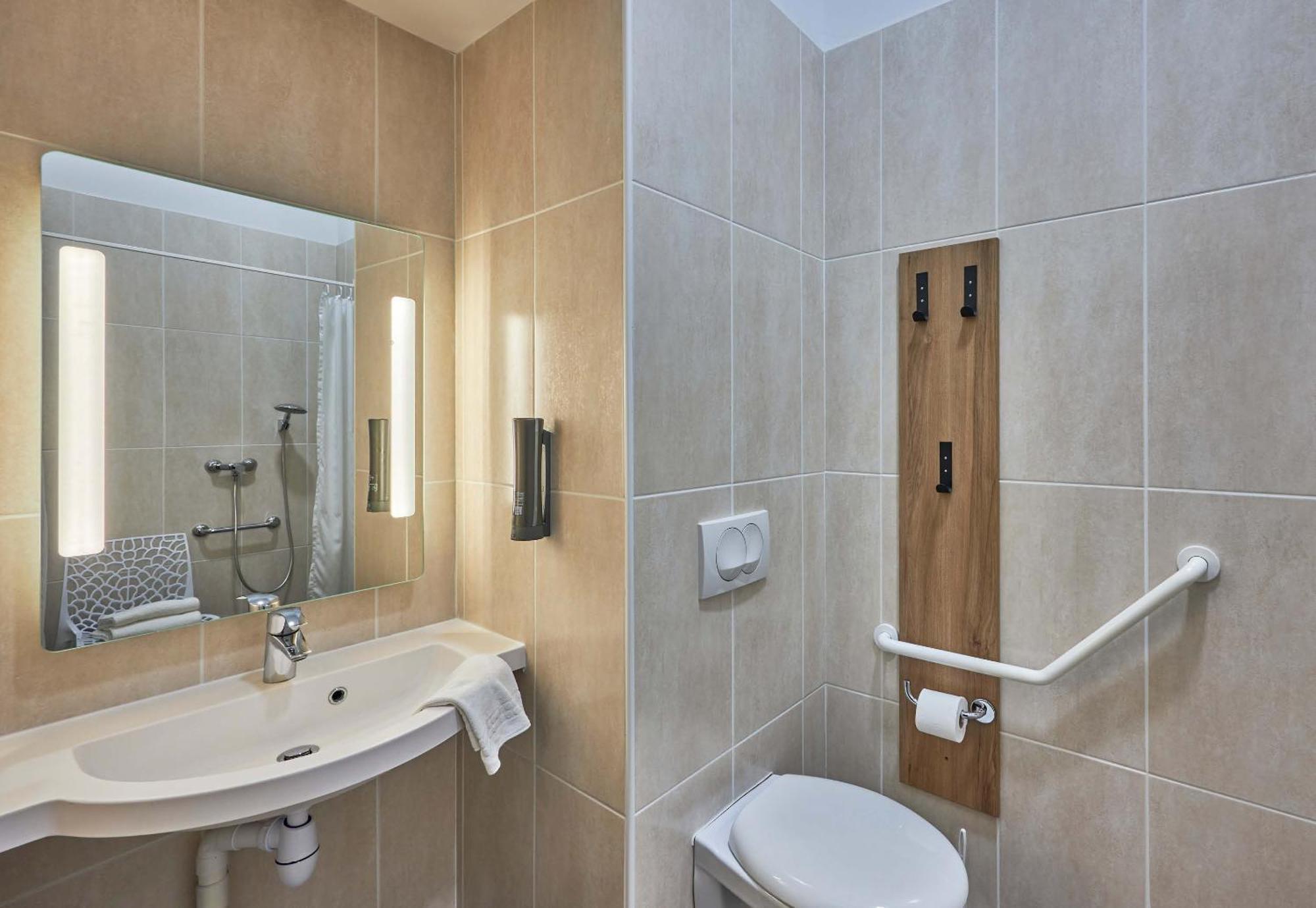 B&B Hotel Ouistreham Ngoại thất bức ảnh