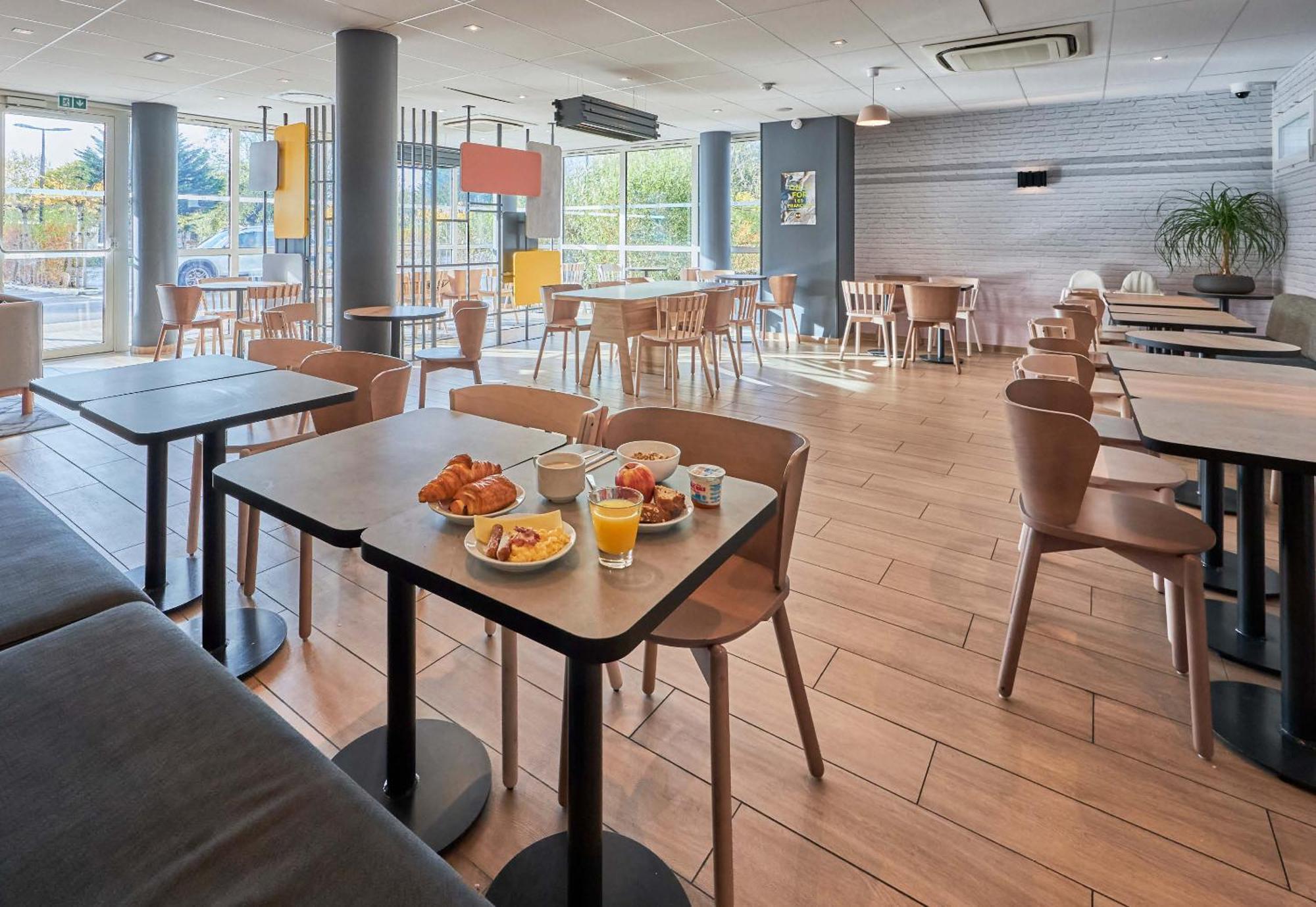B&B Hotel Ouistreham Ngoại thất bức ảnh